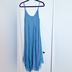 MAHINA flowy silky Maxi Dress